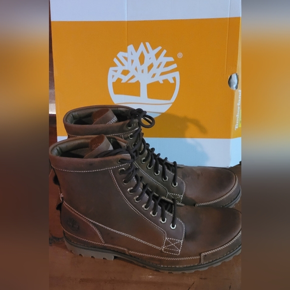 Men's Timberland Boots - Picture 2 of 8